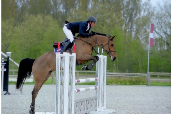 ELITE-CHIN DE SAULIEU